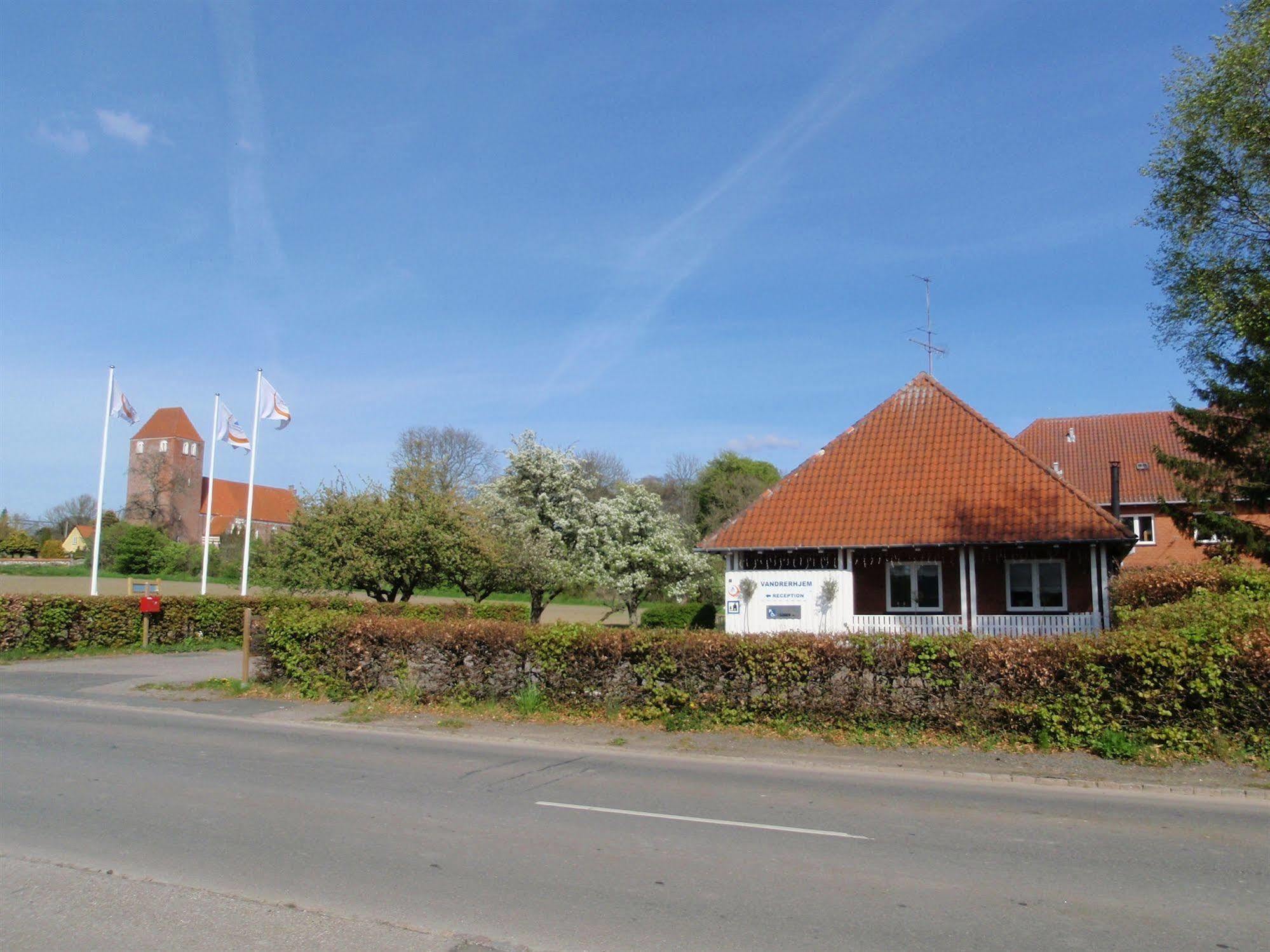 Mon Hostel & Vandrehjem Borre Buitenkant foto
